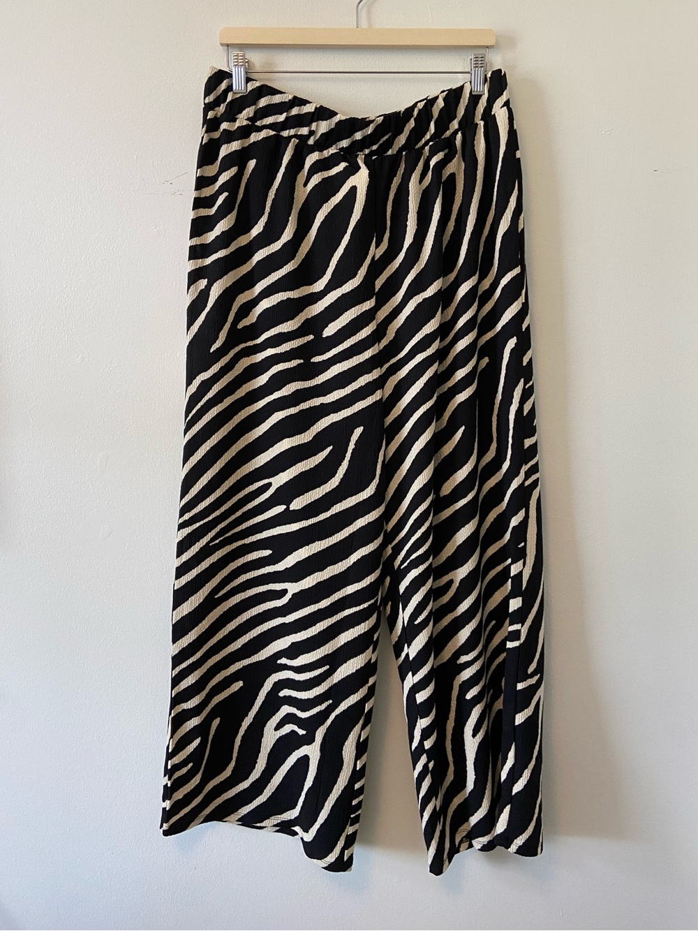 H&M Zebra Crinkle Wide Leg Pants